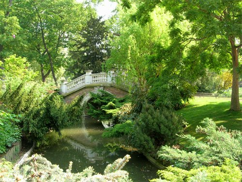 ParcMonceau-dee2c.jpg, 92 KB